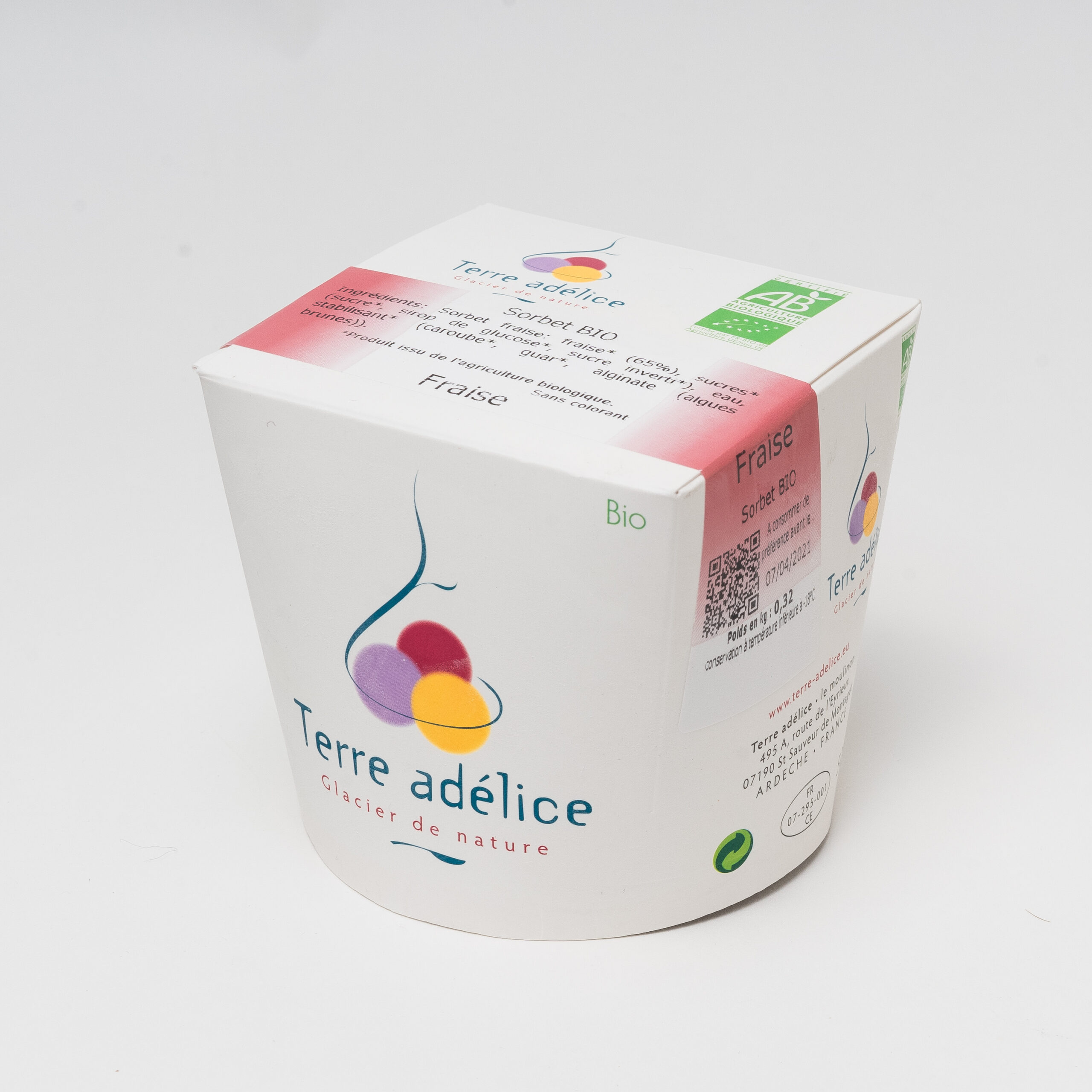 Glaces bio grand pot. Parfum fraise. Terre adélice
