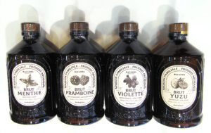 Les sirops Bacanha, menthe, violette, yuzu, framboise. Photo © Les Gourmandises de Catherine
